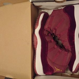 Jordan 11 Maroon Heiress